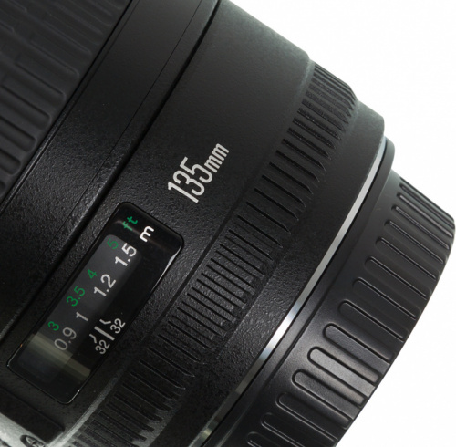 Объектив Canon EF USM (2520A015) 135мм f/2L фото 6