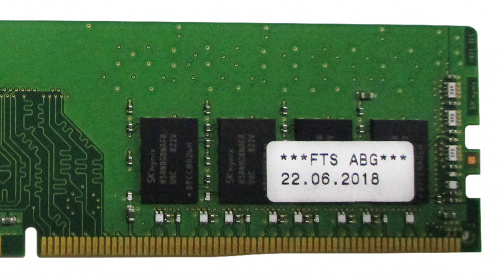Память DDR4 Fujitsu S26361-F3909-L115 8Gb DIMM ECC U PC4-19200 2400MHz фото 2