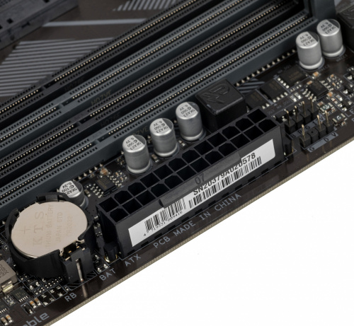 Материнская плата Gigabyte B550M DS3H Soc-AM4 AMD B550 4xDDR4 mATX AC`97 8ch(7.1) GbLAN RAID+DVI+HDMI фото 7