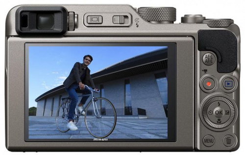 Фотоаппарат Nikon CoolPix A1000 серебристый 16Mpix Zoom35x 3" 4K 81Mb SDXC CMOS 1x2.3 IS opt+el 1minF rotLCD TouLCD 30fr/s HDMI/EN-EL12 фото 3