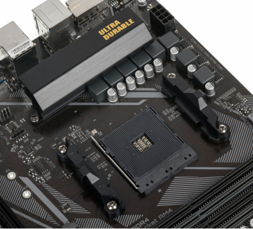 Материнская плата Gigabyte B550M DS3H Soc-AM4 AMD B550 4xDDR4 mATX AC`97 8ch(7.1) GbLAN RAID+DVI+HDMI фото 9
