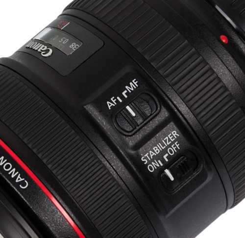 Объектив Canon EF IS USM (6313B005) 24-70мм f/4L черный фото 4