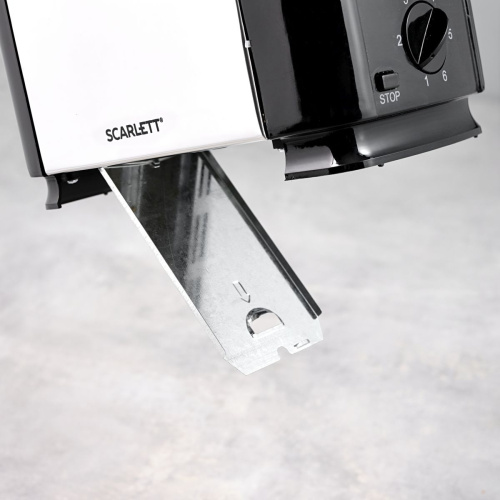 Тостер Scarlett SC-TM11012 700Вт серебристый/черный фото 6
