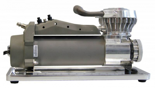 Автомобильный компрессор Berkut R24 98л/мин шланг 7.5м фото 2